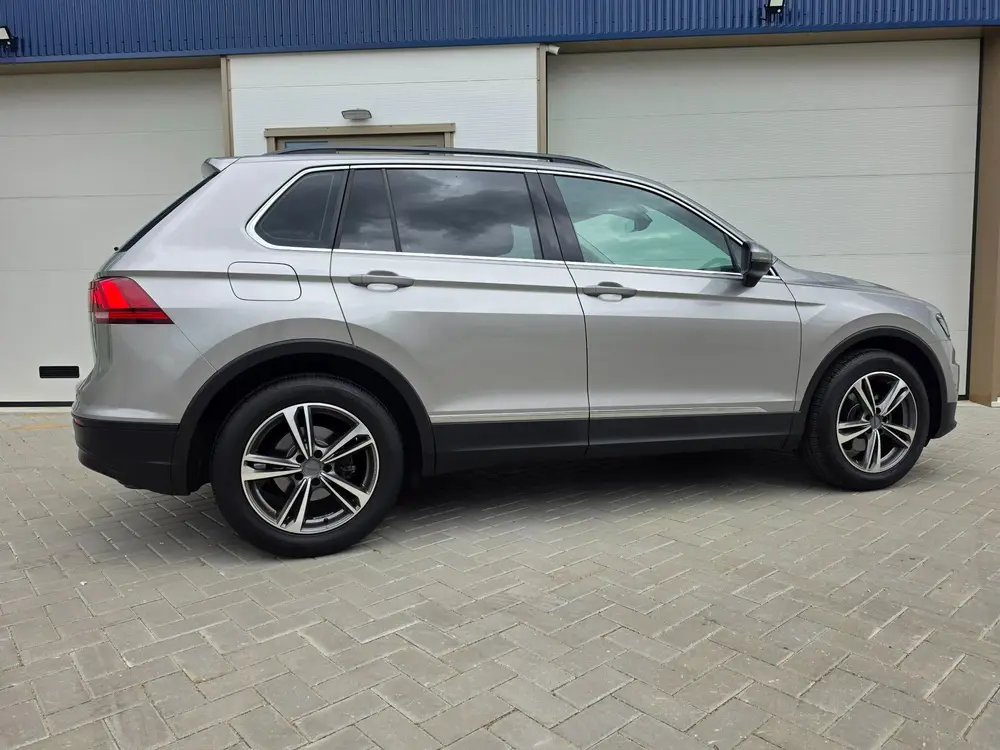 Volkswagen Tiguan 1.5 TSI Comfortline Business uit 2020, foto 16