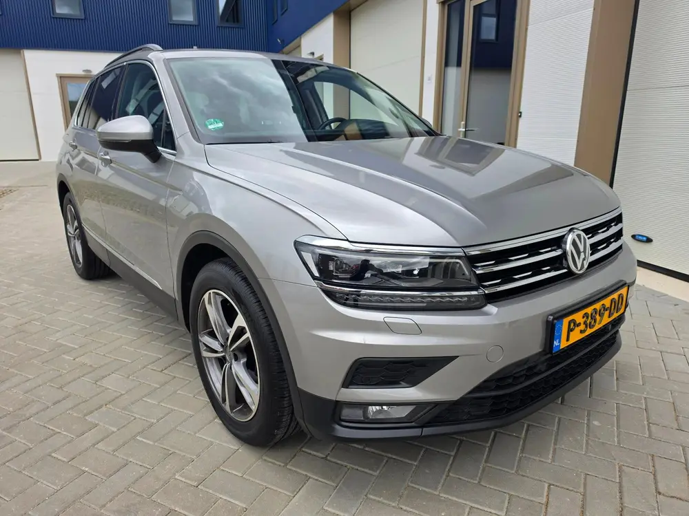 Volkswagen Tiguan 1.5 TSI Comfortline Business uit 2020, foto 19