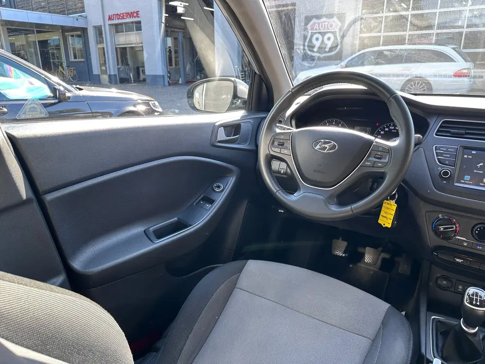 Hyundai i20 1.0 T-GDI Premium AIRCO uit 2019, foto 17