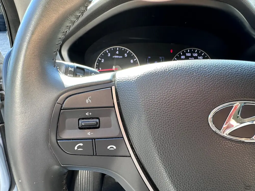 Hyundai i20 1.0 T-GDI Premium AIRCO uit 2019, foto 20