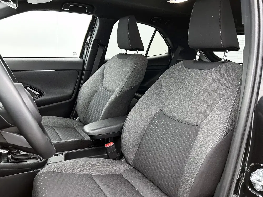 Toyota Yaris Cross 1.5 Hybrid 115 Dynamic Comfort Pack uit 2025, foto 15