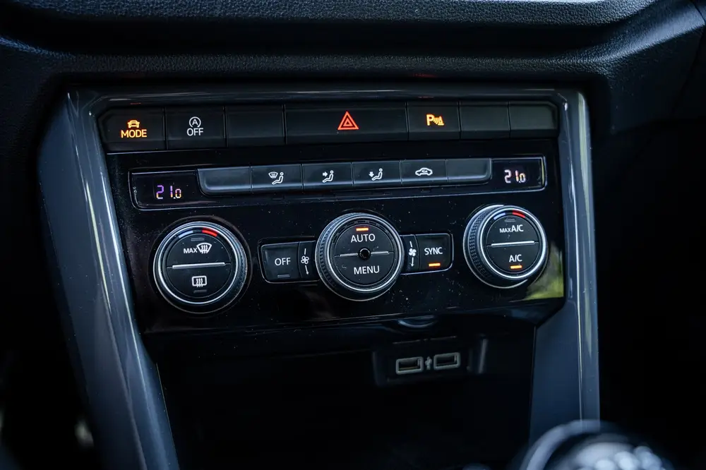 Volkswagen T-Roc 1.5 TSI Sport | Climate | Navi | Cruise | C uit 2020, foto 11