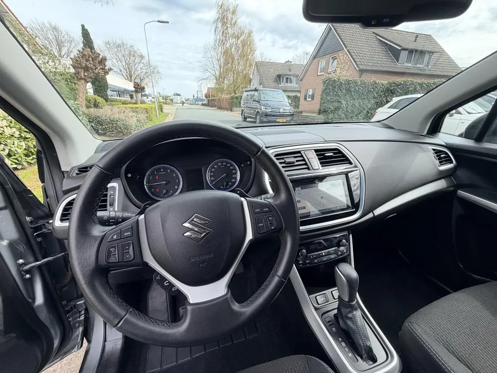 Suzuki S-Cross 1.0 Boosterjet 112PK Automaat•Navi•Xenon uit 2019, foto 14