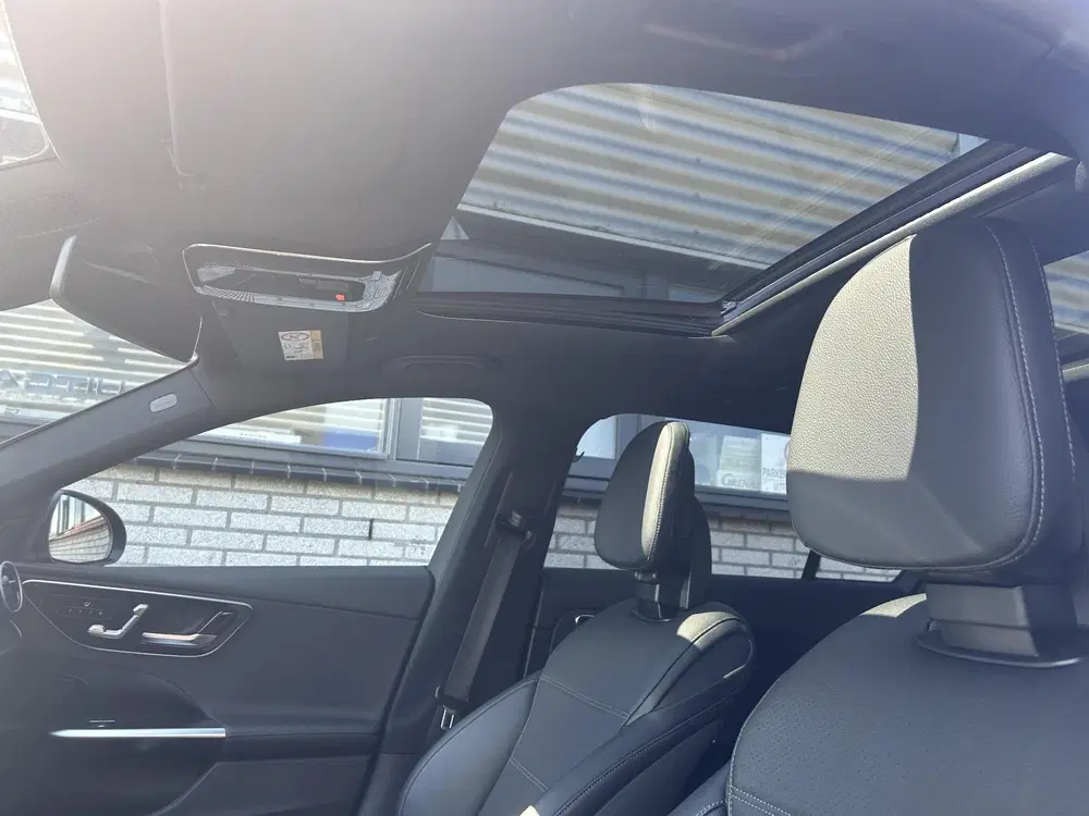 Mercedes-Benz C-Klasse 180 uit 2024, foto 6