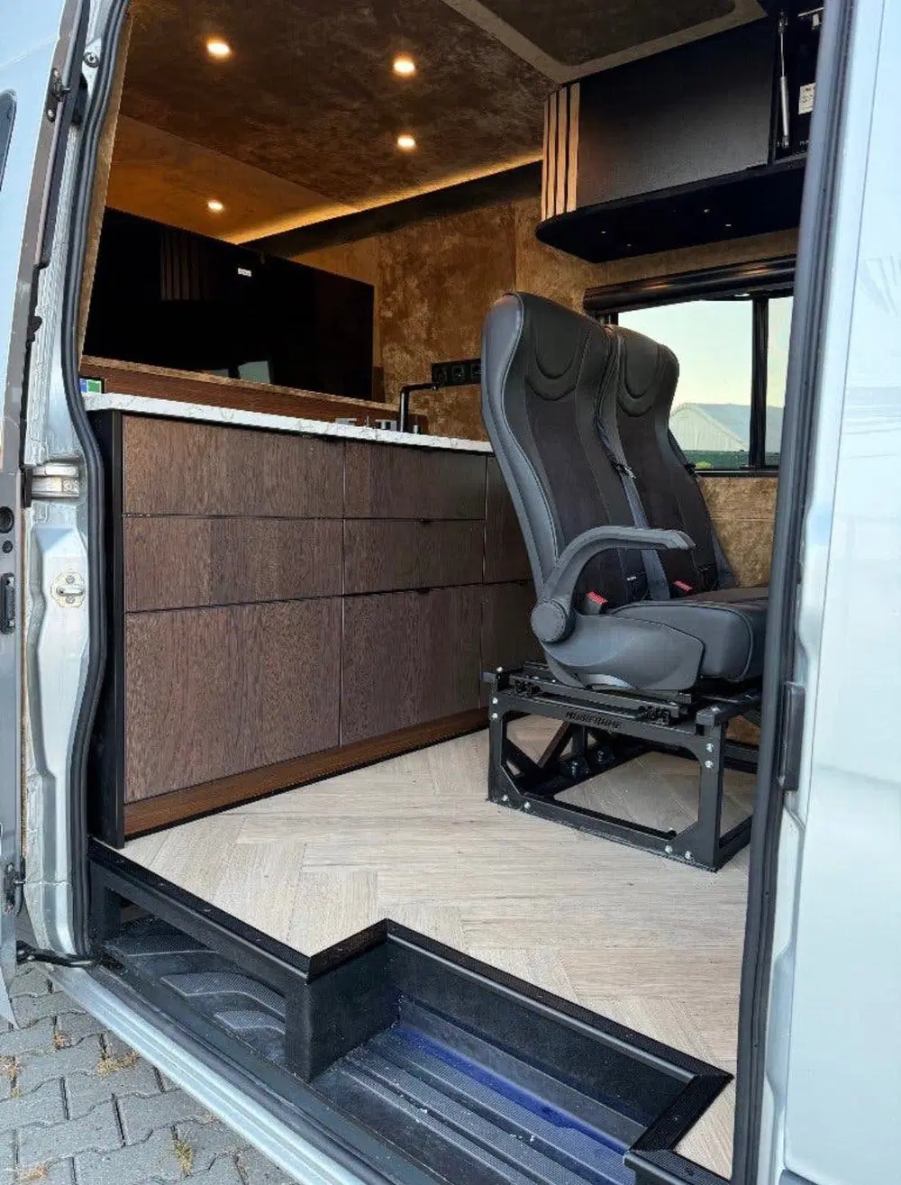 Mercedes-Benz Sprinter W907 316CDI 2020 90dKM (op grijs of camper uit 2020, foto 14