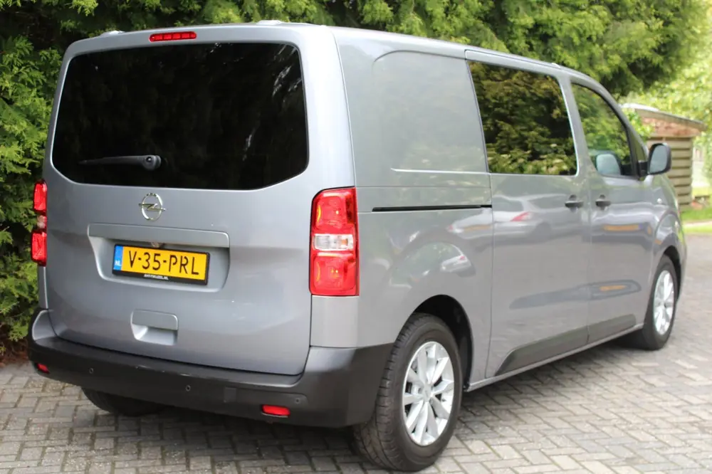 Opel Vivaro 2.0 BlueHDi 145 S&S L2 145PK Automaat uit 2022, foto 2