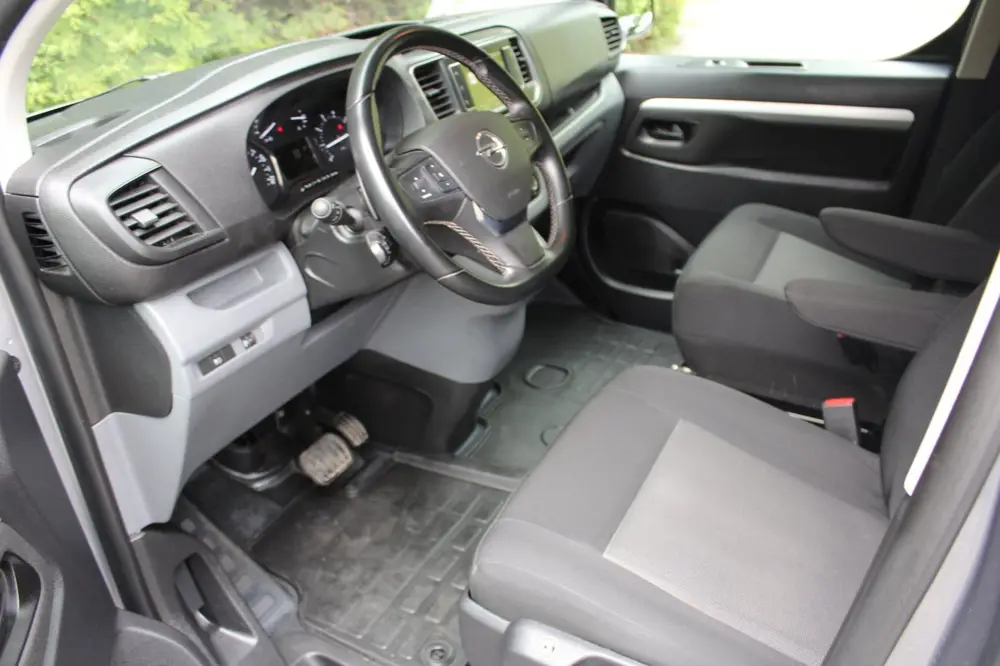 Opel Vivaro 2.0 BlueHDi 145 S&S L2 145PK Automaat uit 2022, foto 3