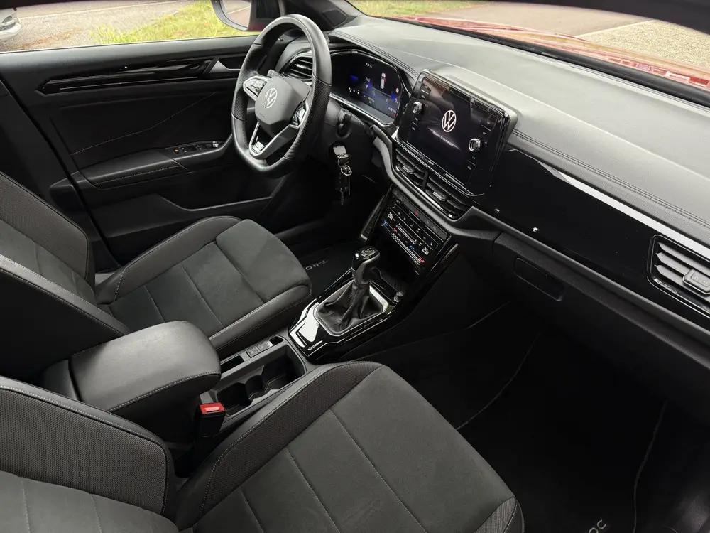 Volkswagen T-Roc 1.5 TSI Life R-Line Business Black style | uit 2022, foto 13