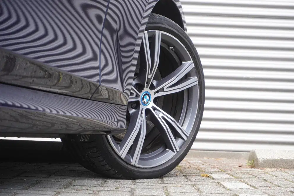 BMW 3-serie Touring 320e uit 2023, foto 19