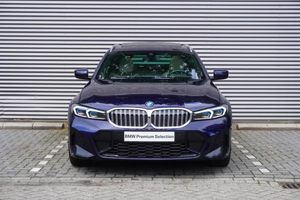 BMW 3-serie Touring 320e uit 2023, foto 3