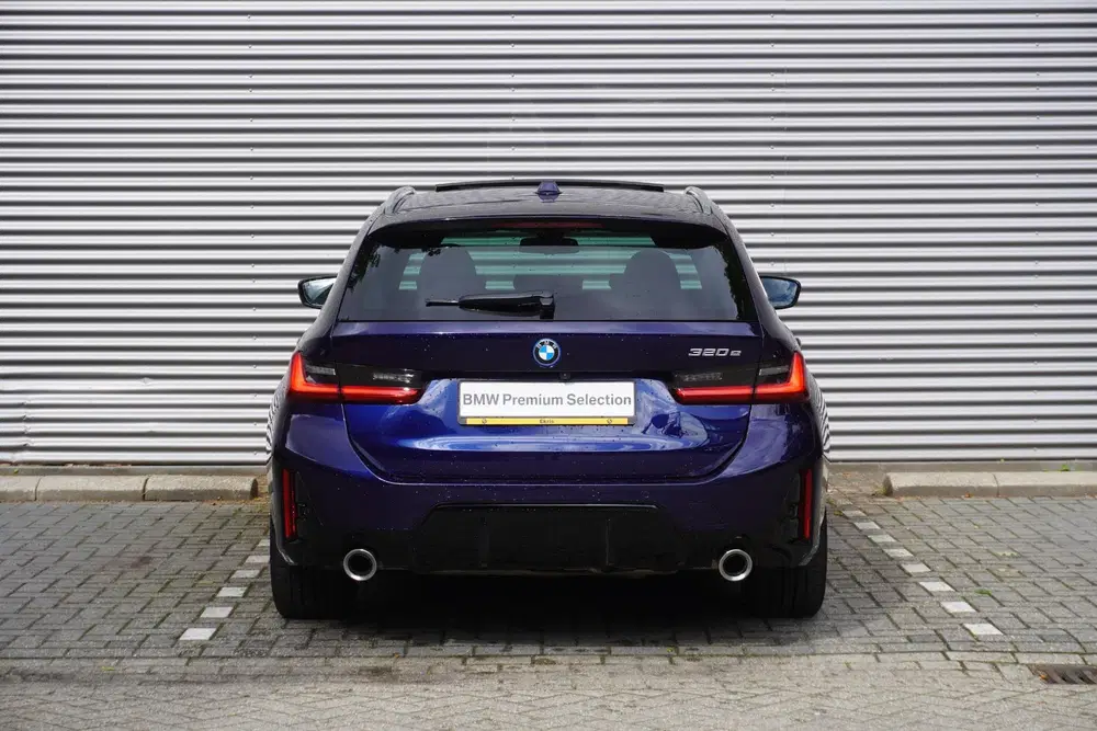 BMW 3-serie Touring 320e uit 2023, foto 5