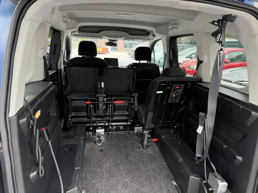 Peugeot Rifter Rolstoelauto 3+1 of 5+0 uit 2021, foto 11