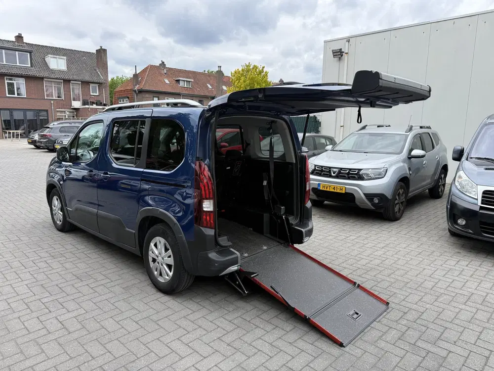 Peugeot Rifter Rolstoelauto 3+1 of 5+0 uit 2021, foto 7