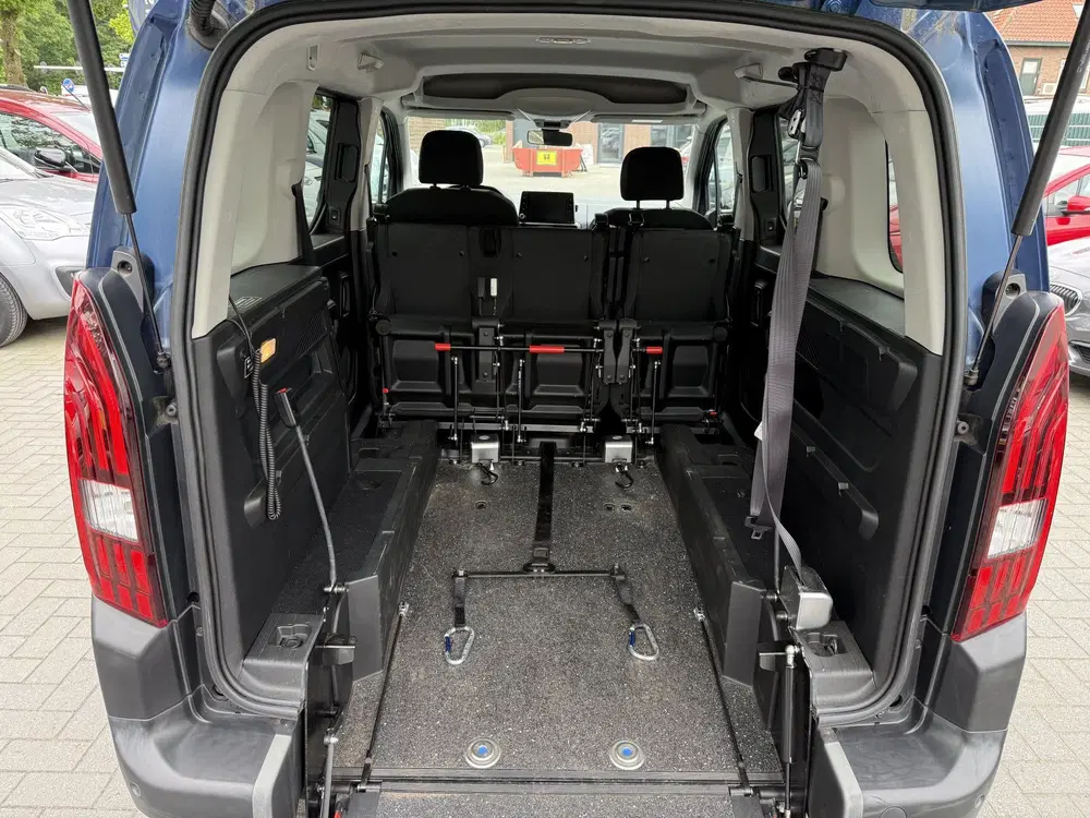 Peugeot Rifter Rolstoelauto 3+1 of 5+0 uit 2021, foto 9