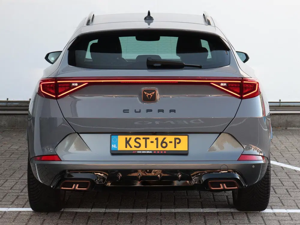 Cupra Formentor 1.4 e-Hybrid Business uit 2023, foto 7