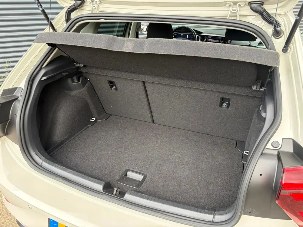 Volkswagen Polo 1.0 TSI Life ASCOT GREY / XENON LED uit 2022, foto 18