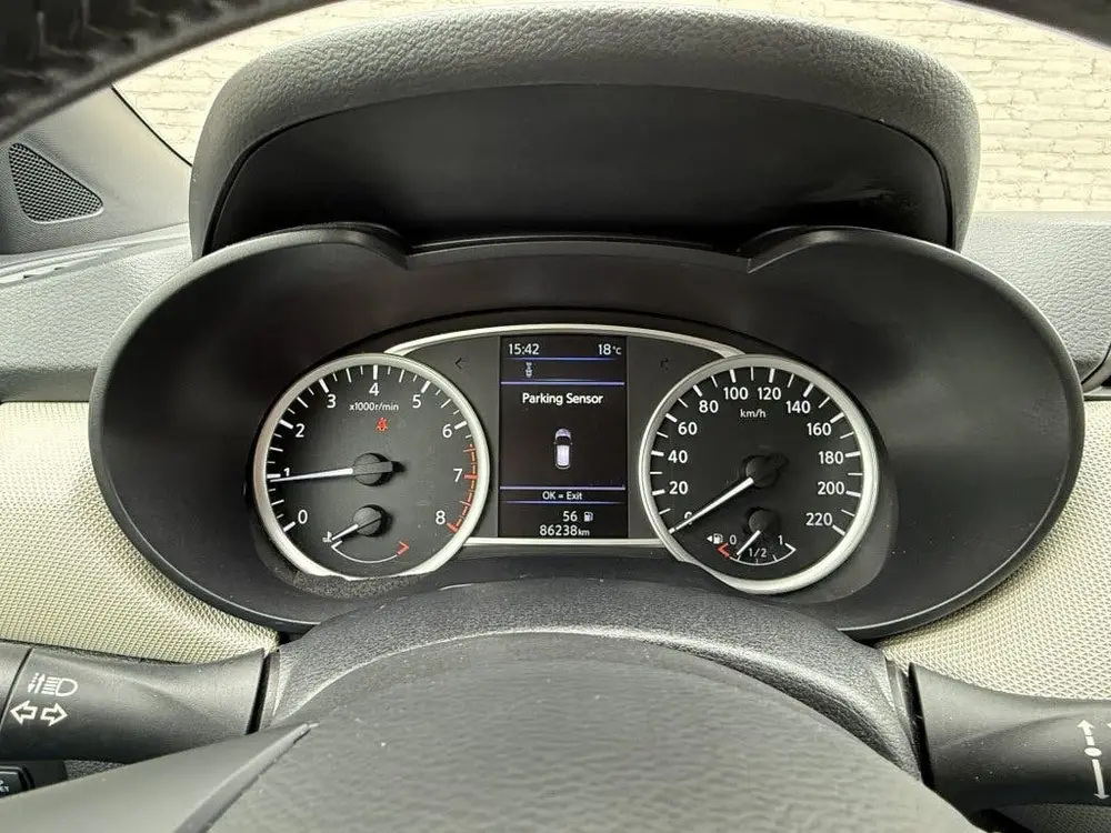 Nissan Micra 1.0 IG-T N-Connecta - Carplay - Camera uit 2019, foto 10