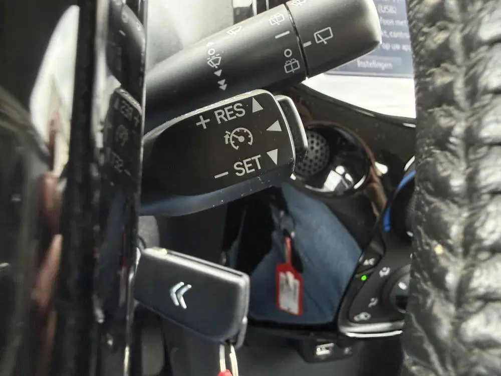 Citroën C1 1.0 VTi Shine uit 2021, foto 12
