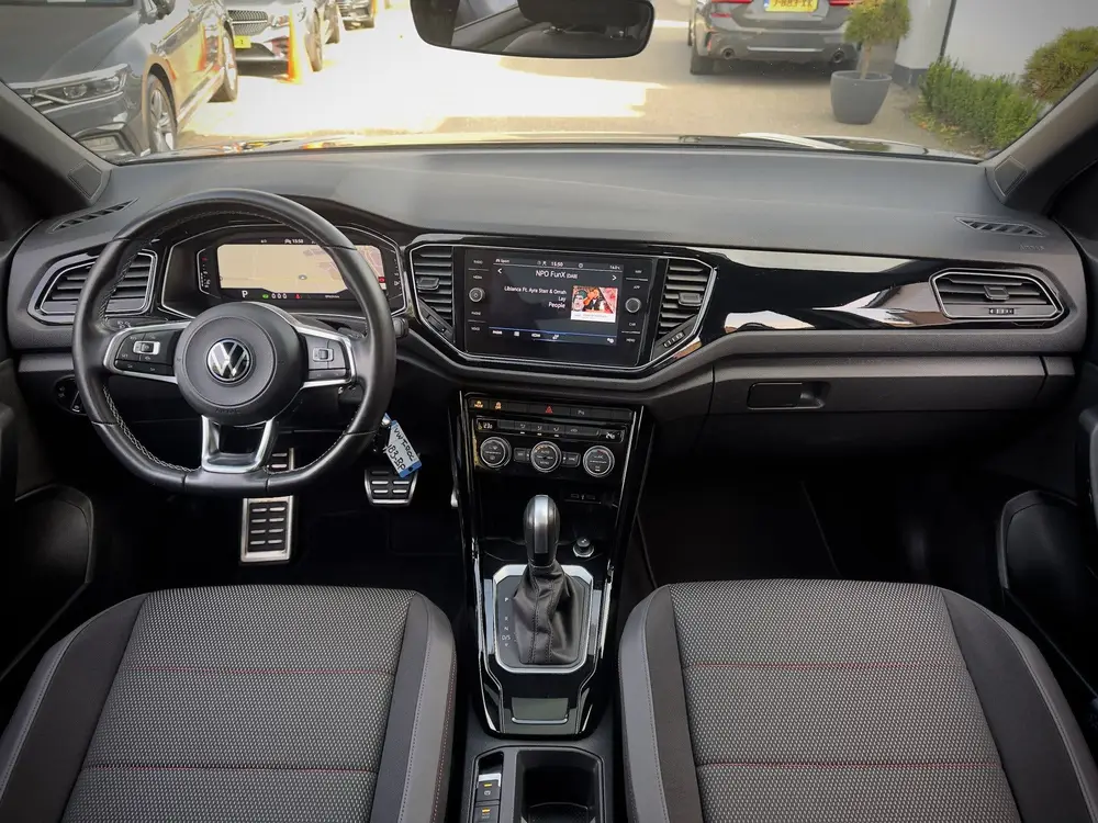 Volkswagen T-Roc 1.5 TSI AUT7 SPORT BLACK-EDITION PANODAK NA uit 2022, foto 15