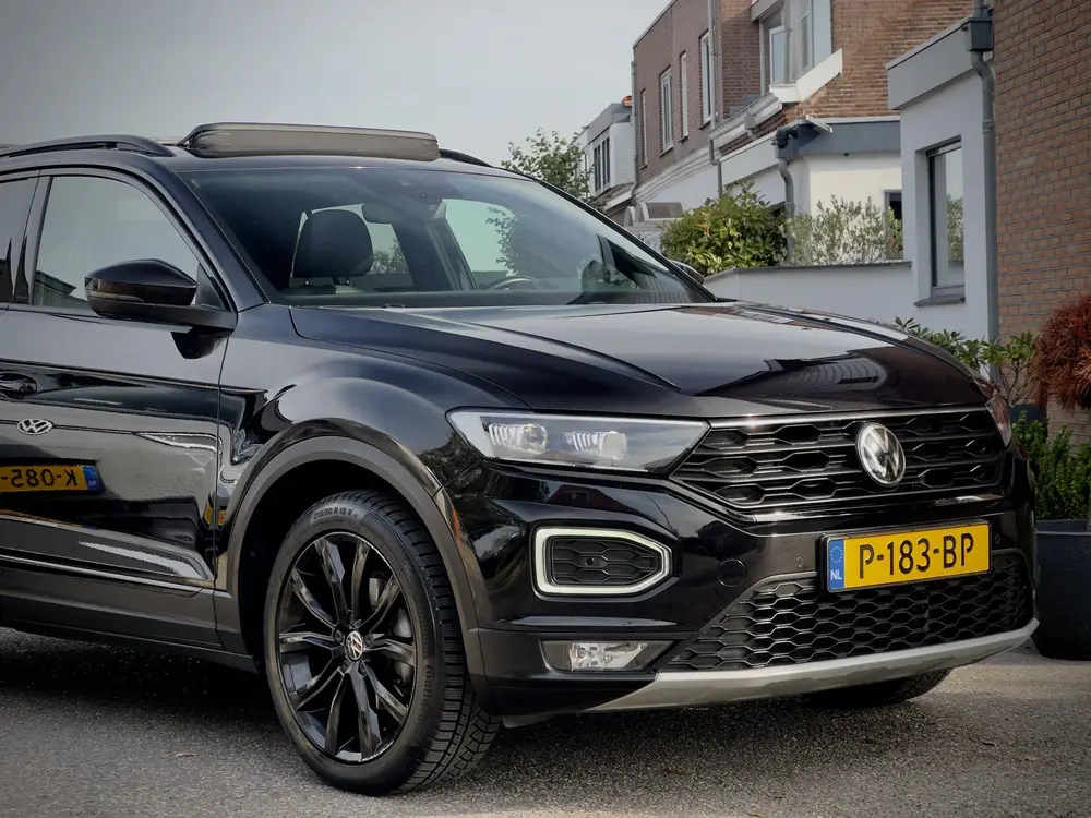 Volkswagen T-Roc 1.5 TSI AUT7 SPORT BLACK-EDITION PANODAK NA uit 2022, foto 16
