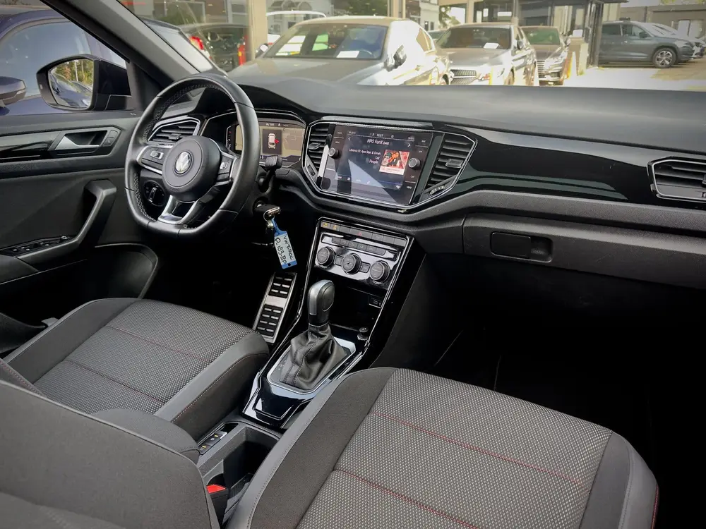Volkswagen T-Roc 1.5 TSI AUT7 SPORT BLACK-EDITION PANODAK NA uit 2022, foto 3