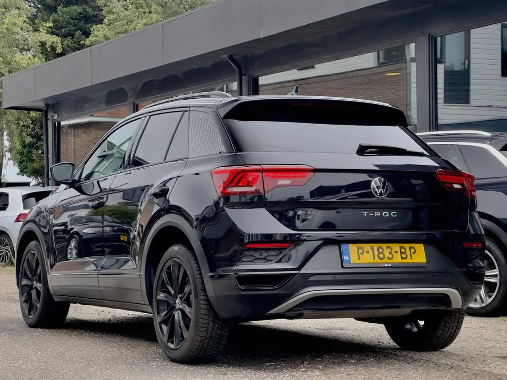 Volkswagen T-Roc 1.5 TSI AUT7 SPORT BLACK-EDITION PANODAK NA uit 2022, foto 4