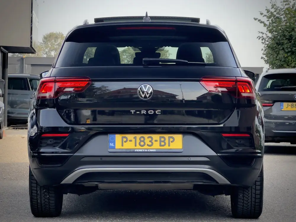 Volkswagen T-Roc 1.5 TSI AUT7 SPORT BLACK-EDITION PANODAK NA uit 2022, foto 8
