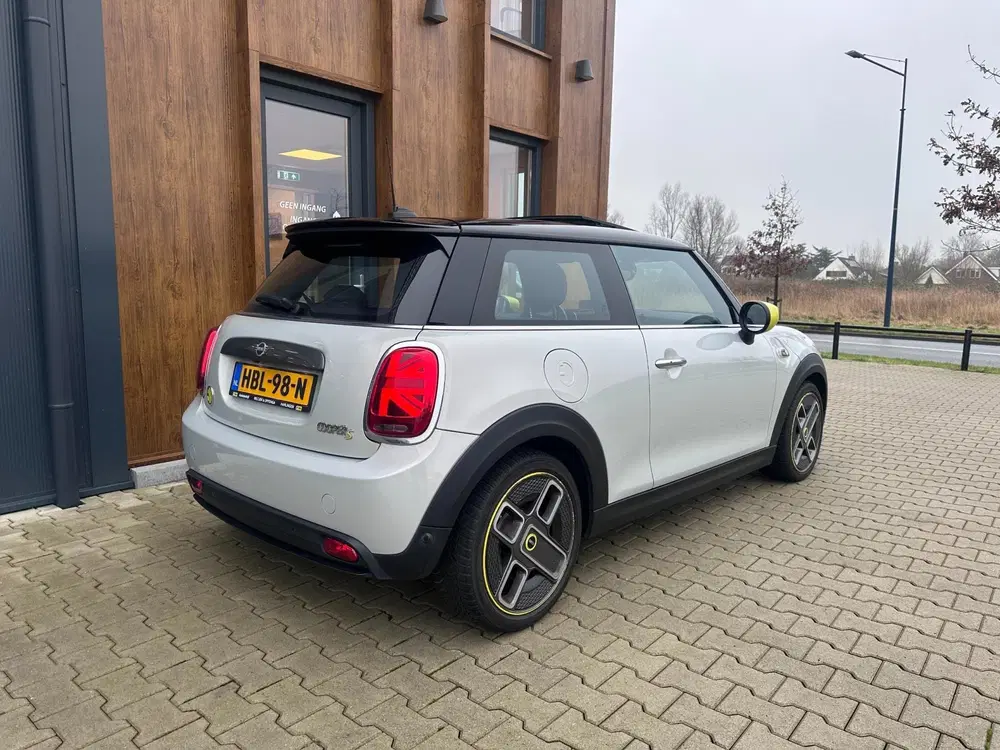 Mini Electric Charged 33 kWh S Yours full opttion l cam uit 2020, foto 3