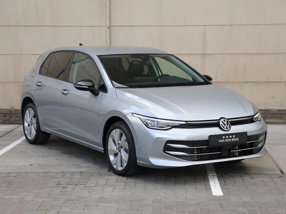 Volkswagen Golf 1.5 eHybrid Life Edition 204PK DSG Goal uitv uit 2025, foto 3