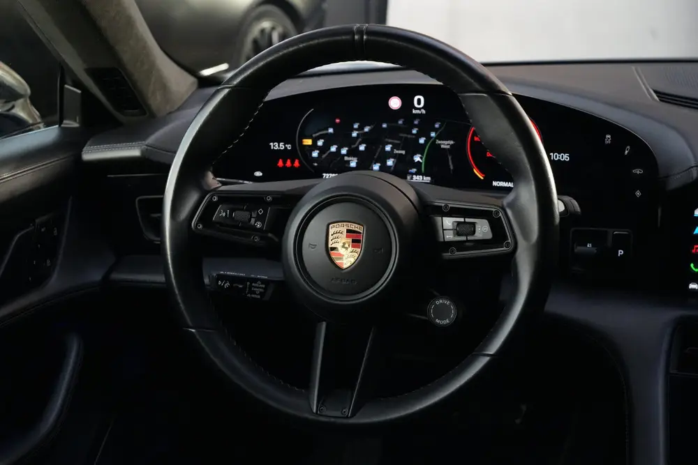 Porsche Taycan Turbo S uit 2020, foto 5