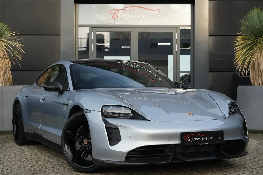Porsche Taycan Turbo S uit 2020, foto 8