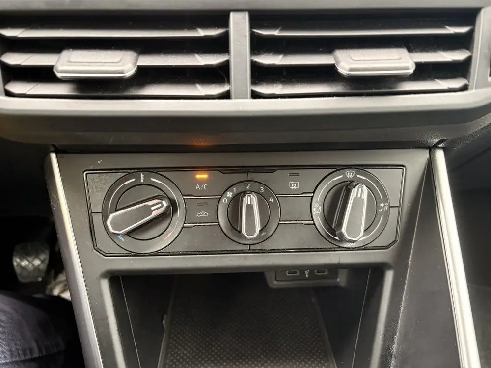 Volkswagen Polo 1.0 TSI Life DAB/PDC/CarPlay (bj 2022) uit 2022, foto 20
