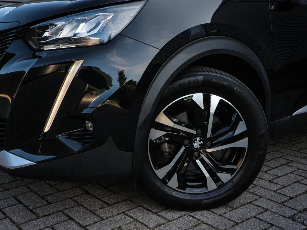 Peugeot 2008 EV Blue Lease Allure 50 kWh Clima uit 2021, foto 6