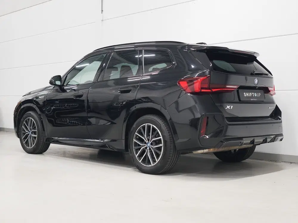 BMW X1 xDrive25e M-Sport uit 2022, foto 7