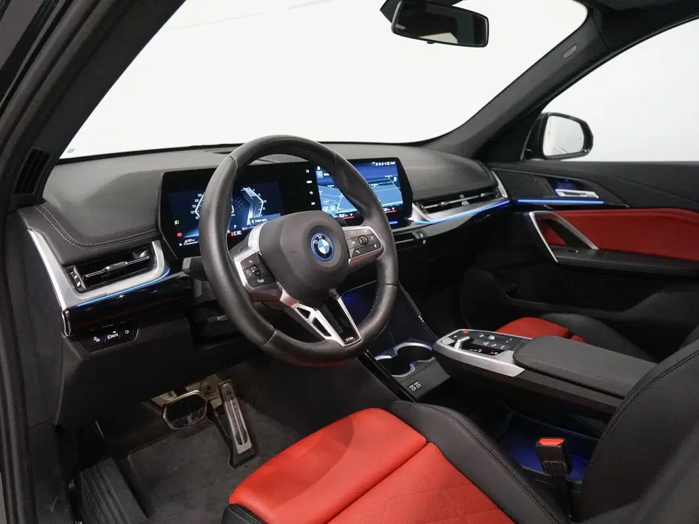 BMW X1 xDrive25e M-Sport uit 2022, foto 9