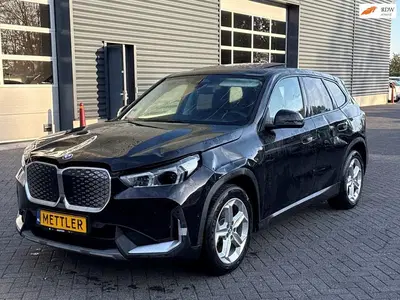 BMW iX1 XDrive30 67 kWh uit 2025