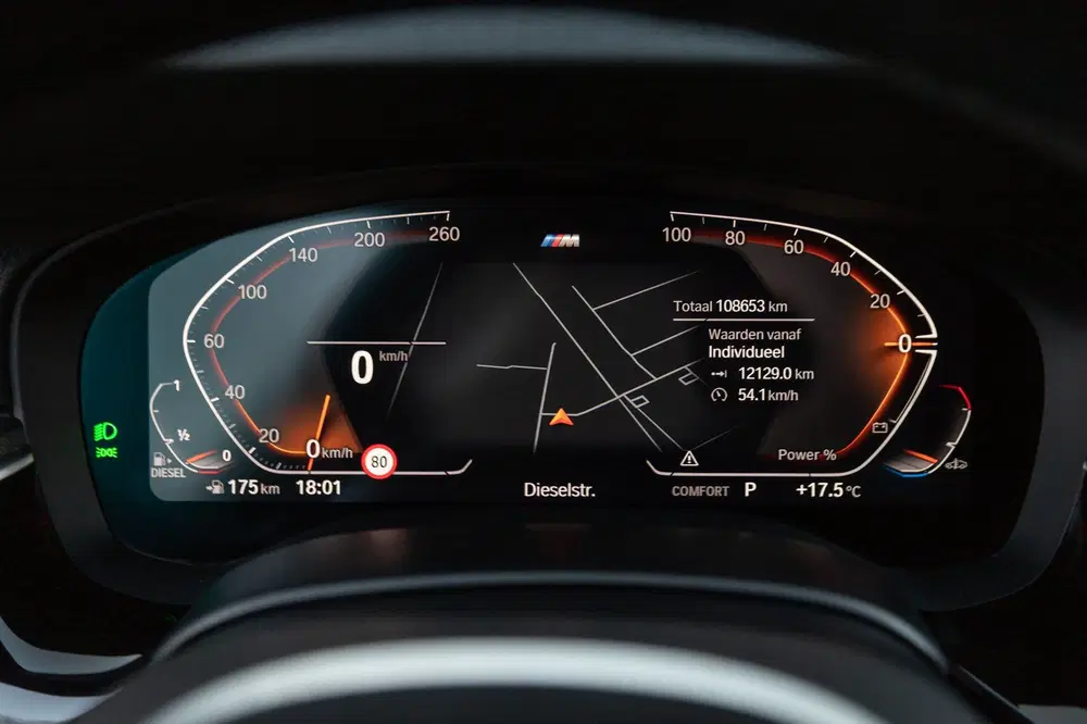 BMW 5-serie 5 Serie 530d G31 Touring High Executive M uit 2020, foto 16