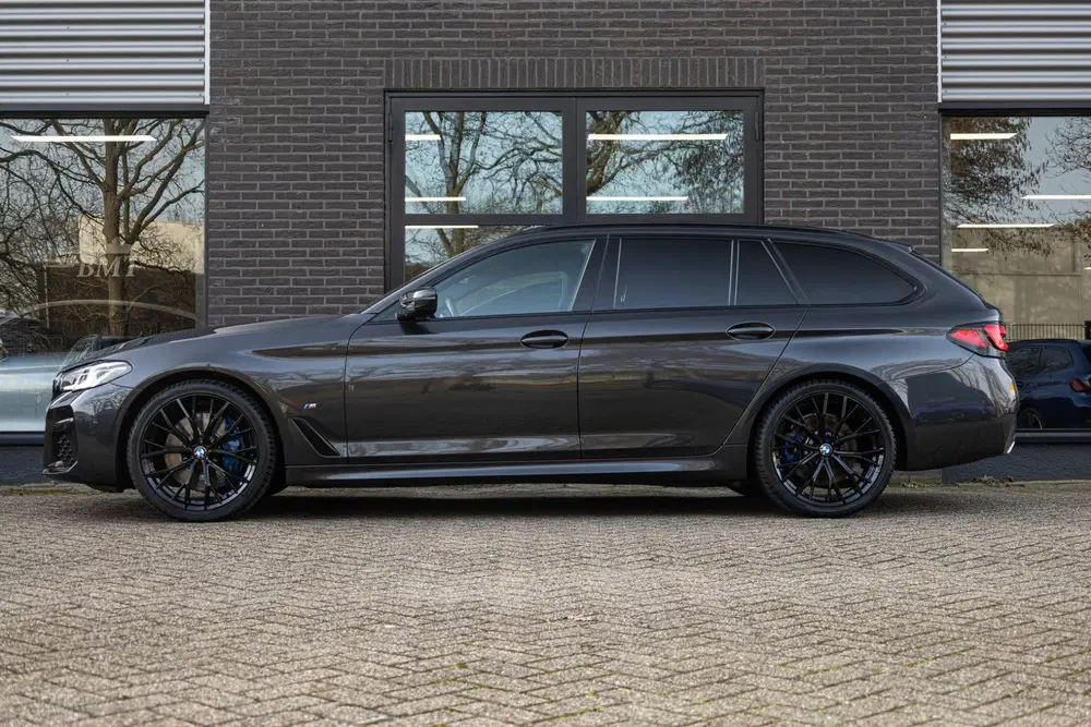 BMW 5-serie 5 Serie 530d G31 Touring High Executive M uit 2020, foto 3