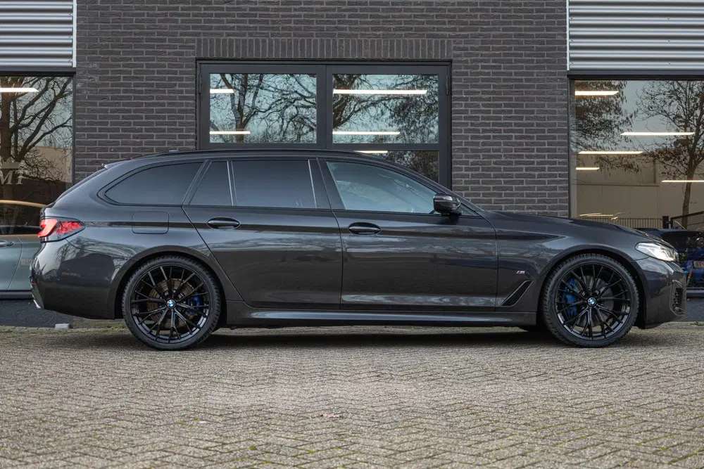 BMW 5-serie 5 Serie 530d G31 Touring High Executive M uit 2020, foto 5