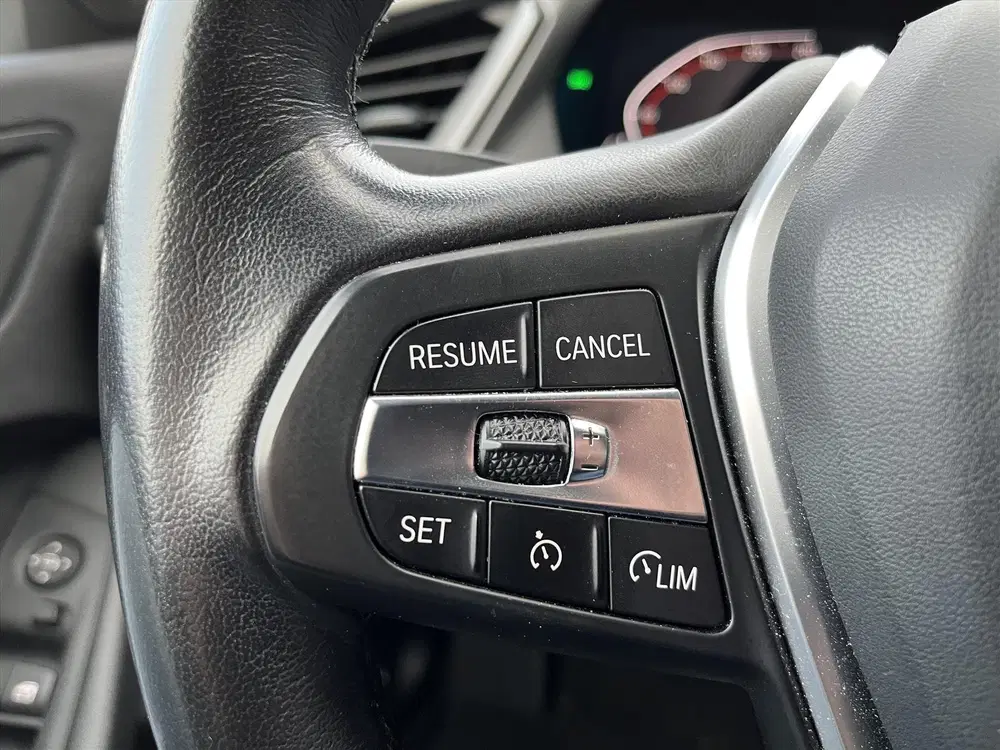 BMW 1-serie 118i 140 PK Executive Edition + NAVI + CLI uit 2020, foto 13