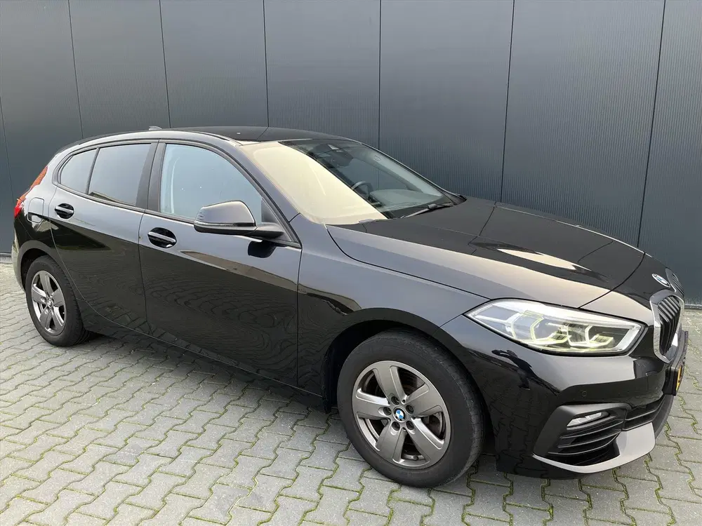 BMW 1-serie 118i 140 PK Executive Edition + NAVI + CLI uit 2020, foto 16