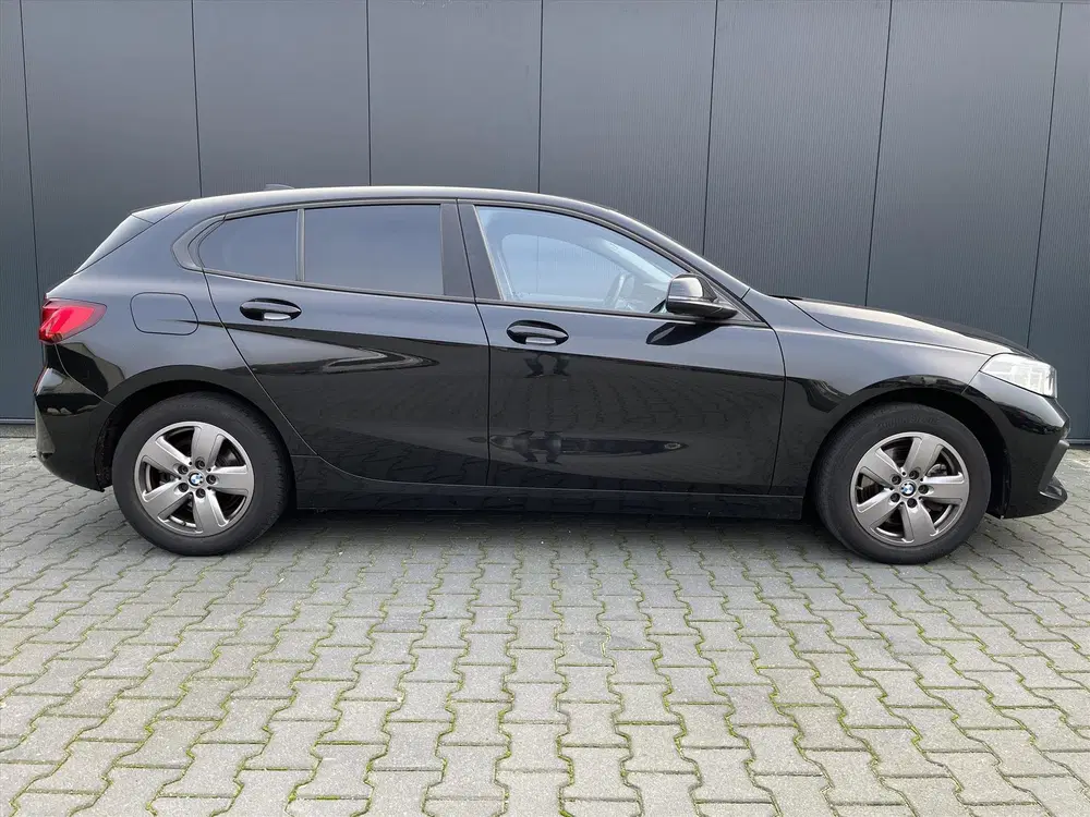 BMW 1-serie 118i 140 PK Executive Edition + NAVI + CLI uit 2020, foto 7