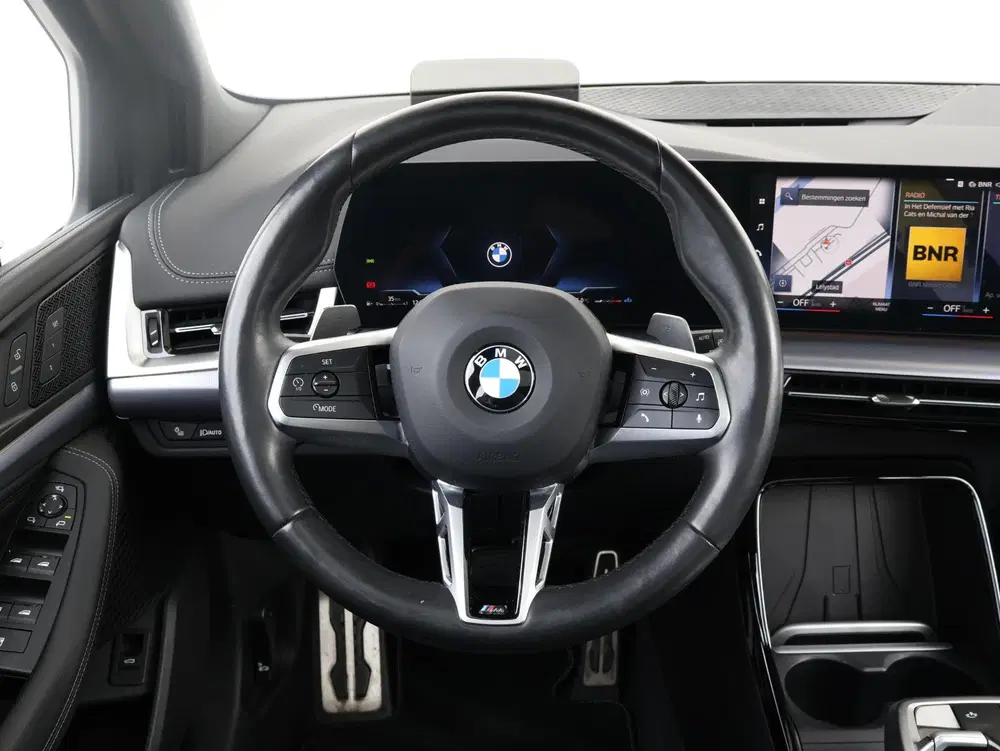 BMW 2-serie 218i uit 2022, foto 17