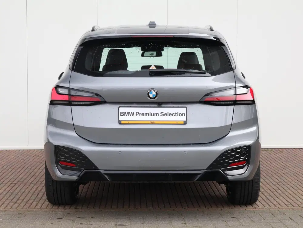 BMW 2-serie 218i uit 2022, foto 4