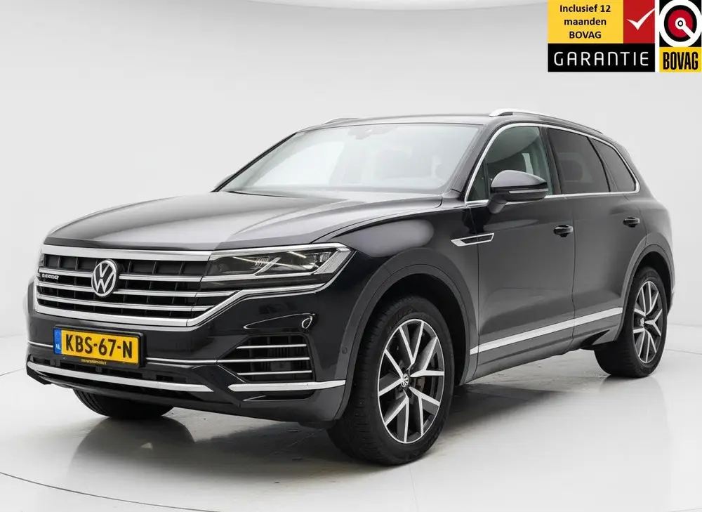 Volkswagen Touareg 3.0 TSI PHEV Elegance PANO LEER MEMORYSEA uit 2021