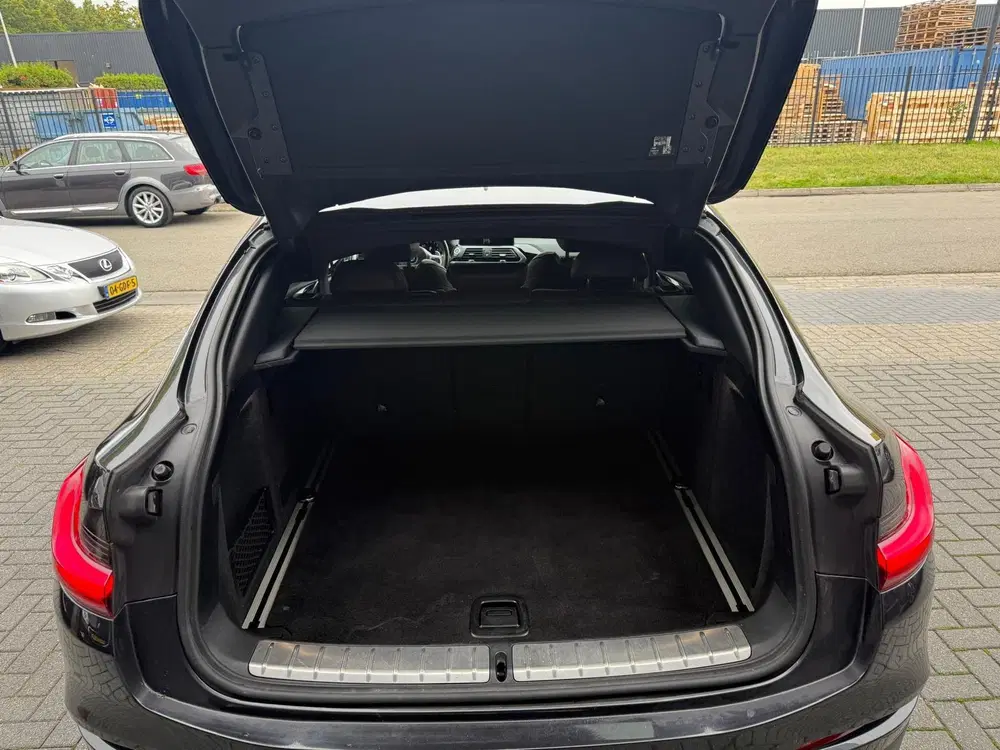 BMW X4 xDrive20i High Executive uit 2019, foto 12