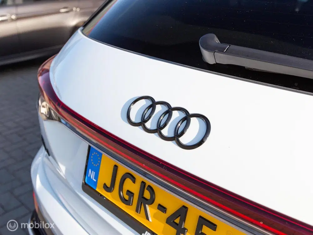 Audi Q4 e-tron 45 quattro S Edition 82 kWh uit 2025, foto 11