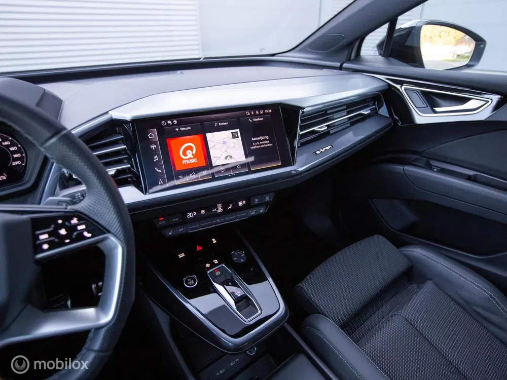 Audi Q4 e-tron 45 quattro S Edition 82 kWh uit 2025, foto 15