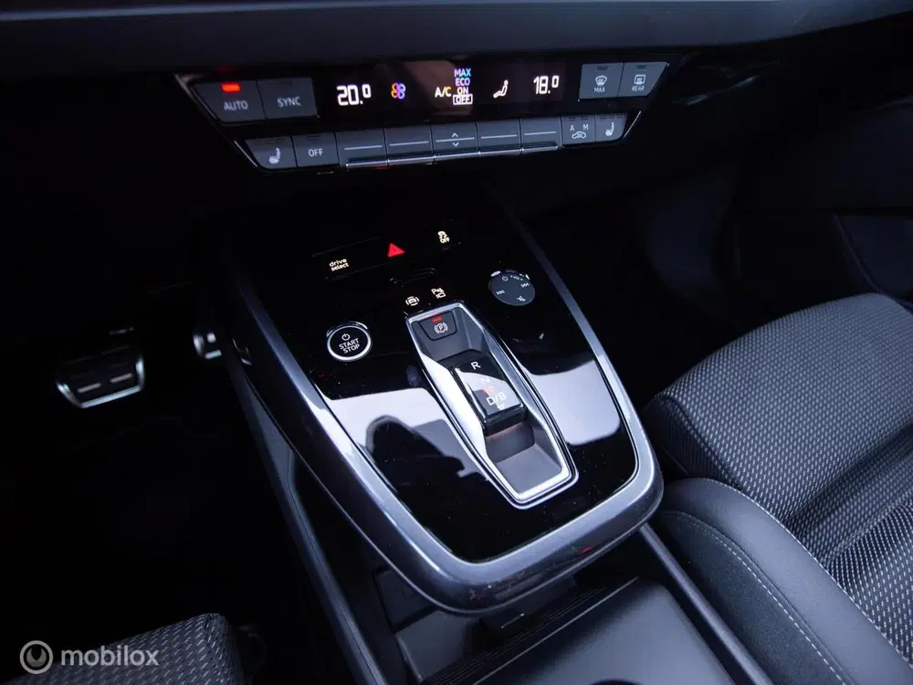 Audi Q4 e-tron 45 quattro S Edition 82 kWh uit 2025, foto 16