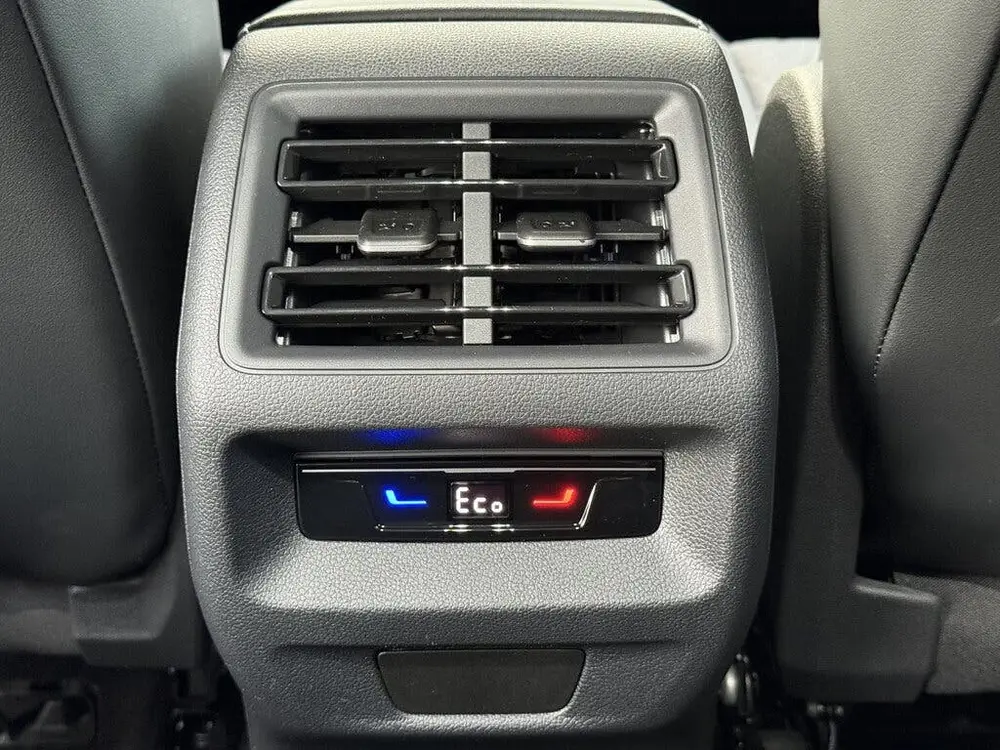 Volkswagen Tiguan 1.5 eHybrid Life Edition | Trekhaak | Came uit 2026, foto 18